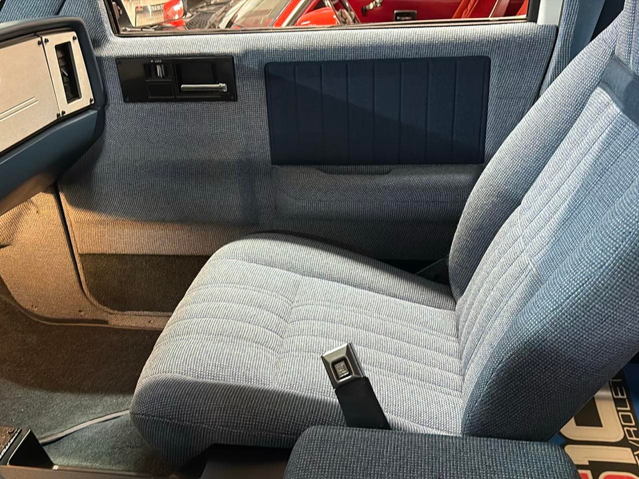 1984 Chevrolet S10 Blazer 2-Door 2WD thumbnail 16