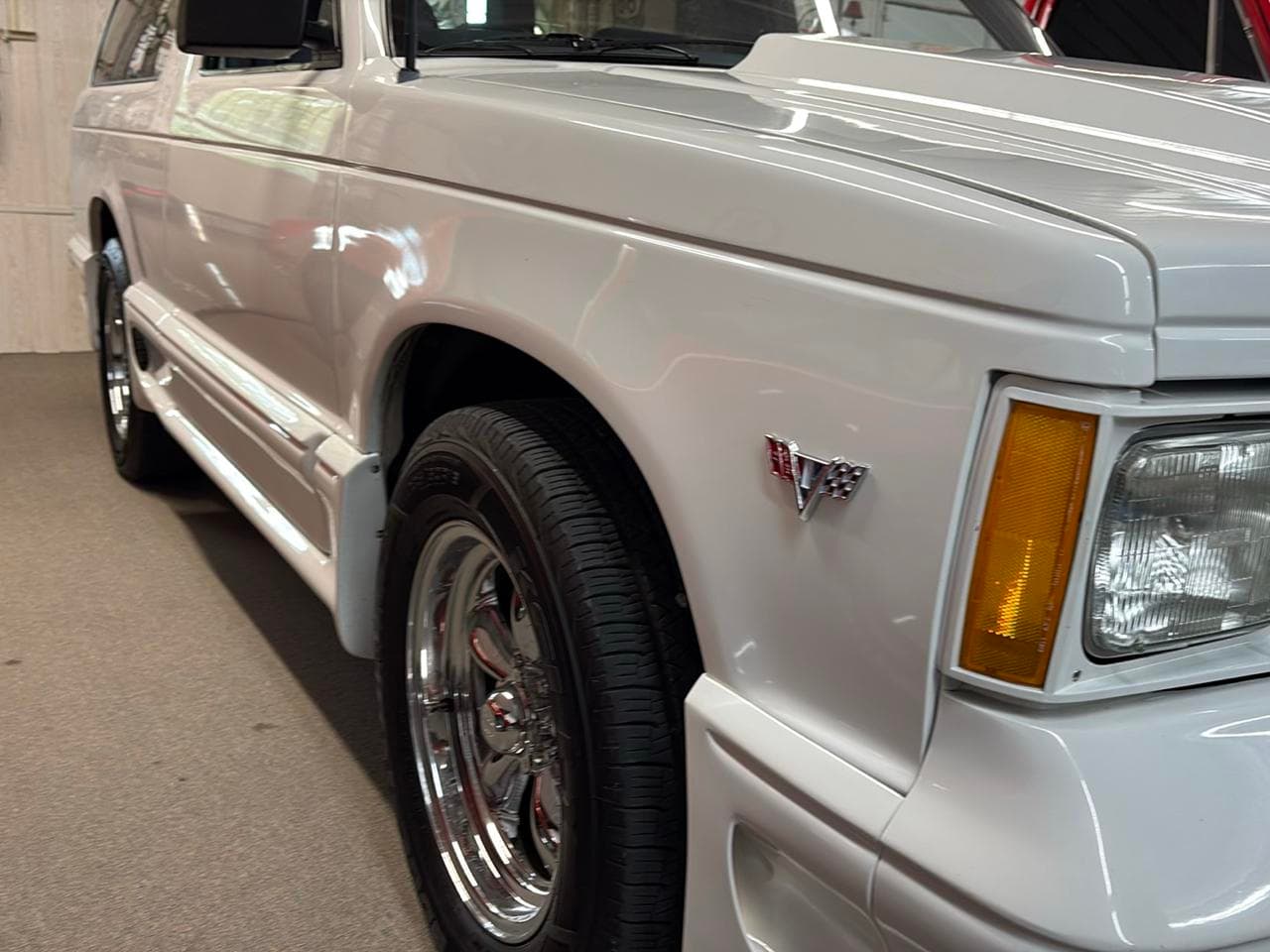 1984 Chevrolet S10 Blazer 2-Door 2WD thumbnail 5