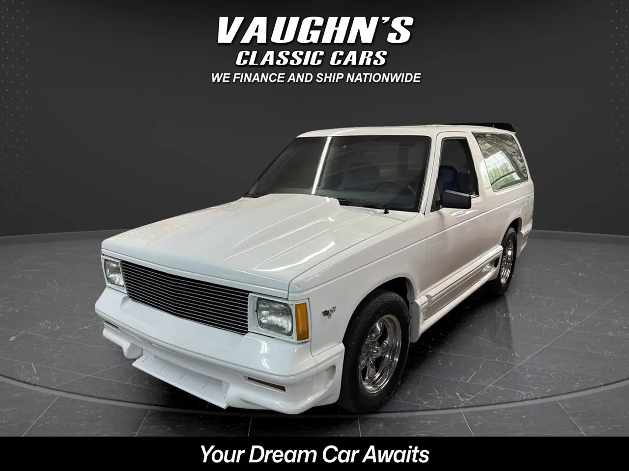 1984 Chevrolet S10 Blazer 2-Door 2WD — photo 2