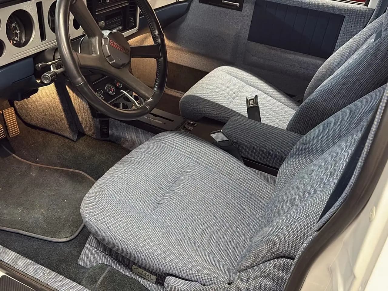 1984 Chevrolet S10 Blazer 2-Door 2WD thumbnail 15