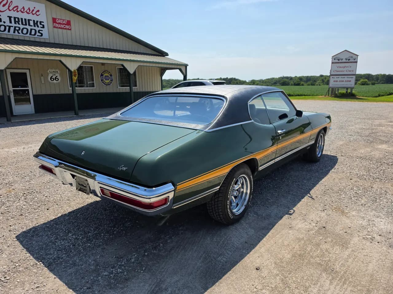 1972 Pontiac Le Mans sport thumbnail 12