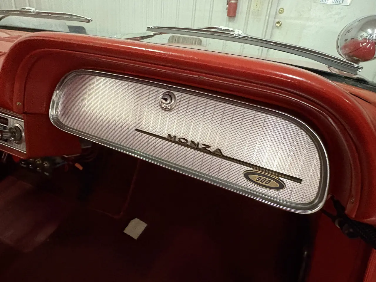 1961 Chevrolet Corvair Monza thumbnail 18