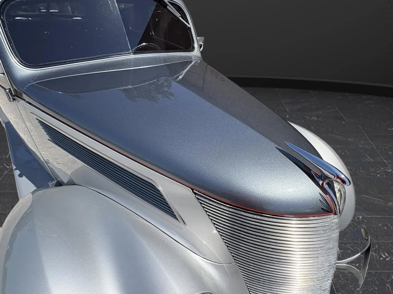 1937 Ford Tudor Slantback thumbnail 9