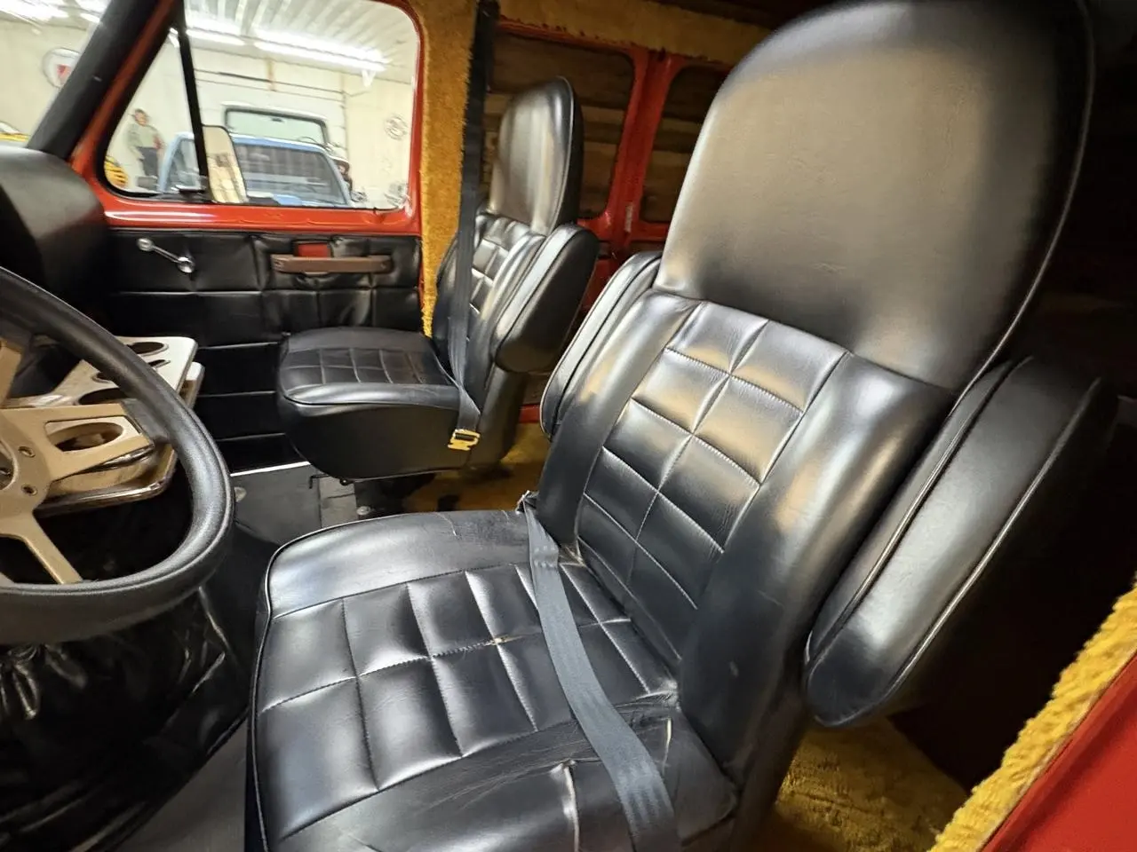 1983 Ford Econoline Wagon E150 Custom Van thumbnail 12