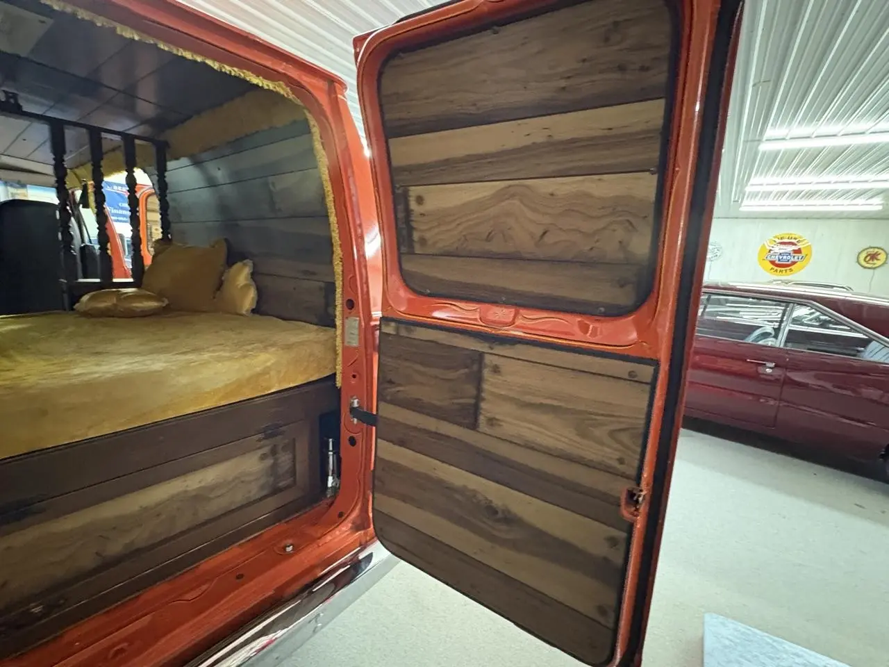 1983 Ford Econoline Wagon E150 Custom Van thumbnail 26