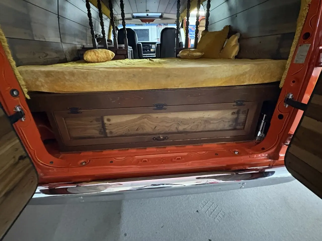 1983 Ford Econoline Wagon E150 Custom Van thumbnail 27