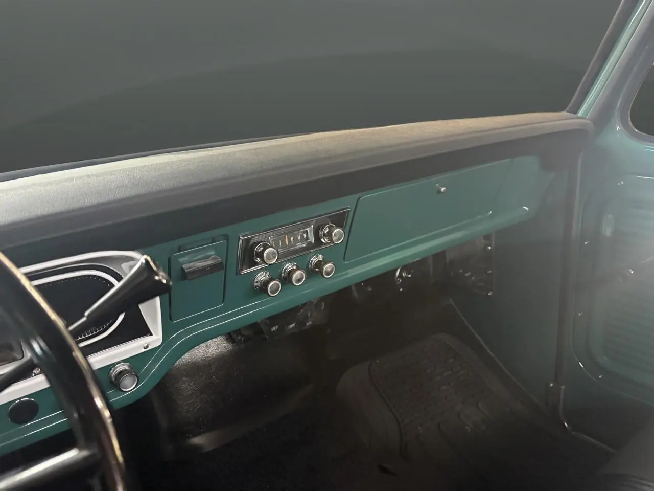 1967 Ford F-100 Regular Cab 2WD thumbnail 5