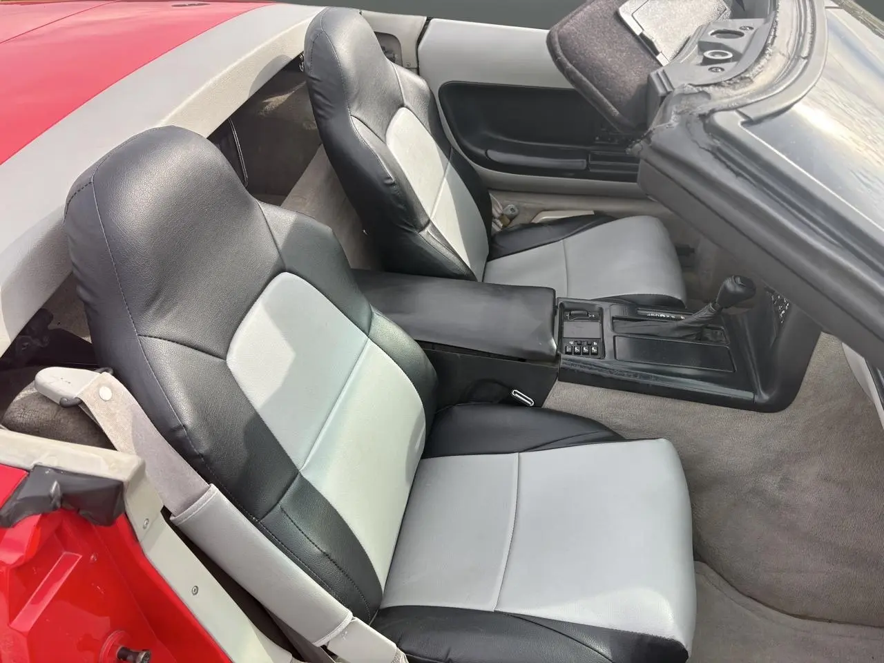 1994 Chevrolet Corvette 2D Convertible thumbnail 25