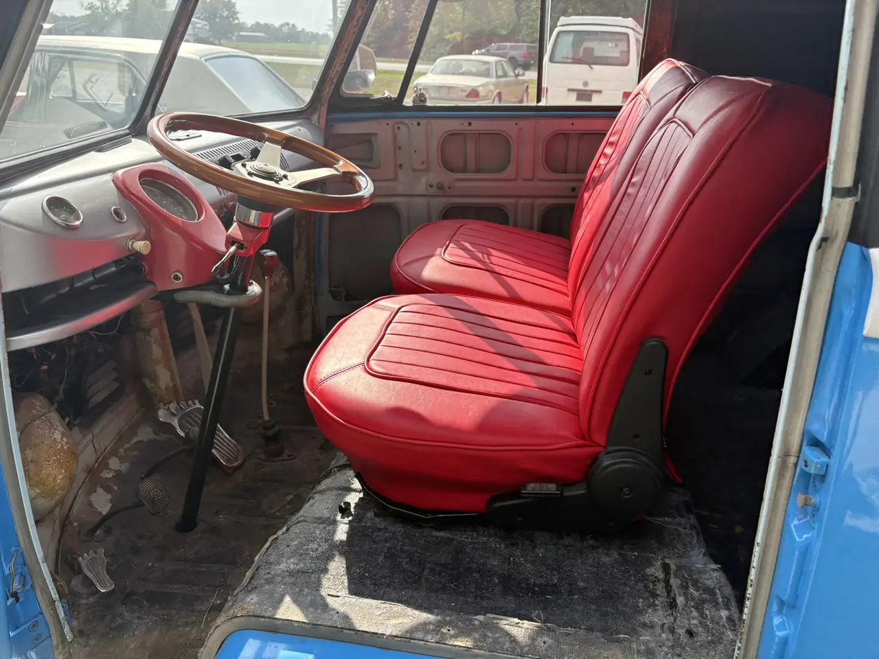 1965 Volkswagen Bus Custom Shorty Van thumbnail 12