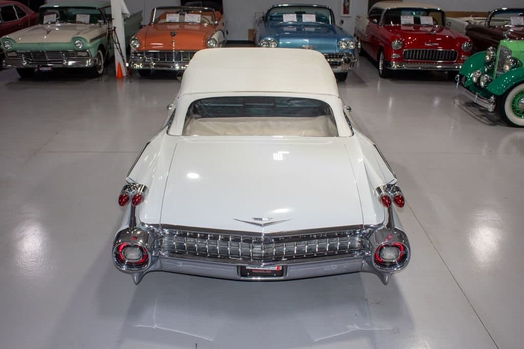 1959 Cadillac Series 62 Convertible thumbnail 7
