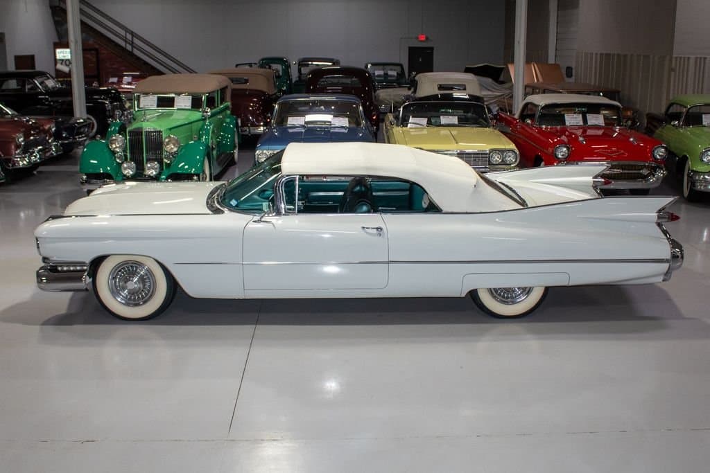 1959 Cadillac Series 62 Convertible thumbnail 8