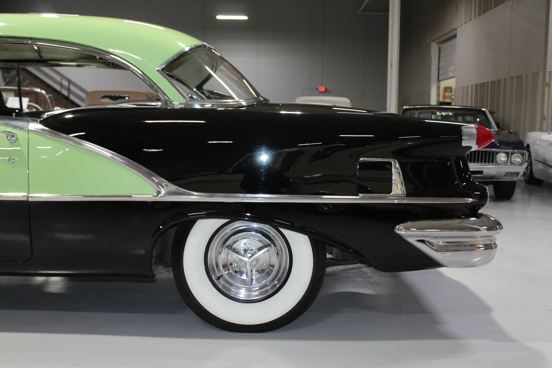 1956 Oldsmobile Super 88 Holiday Hardtop thumbnail 12
