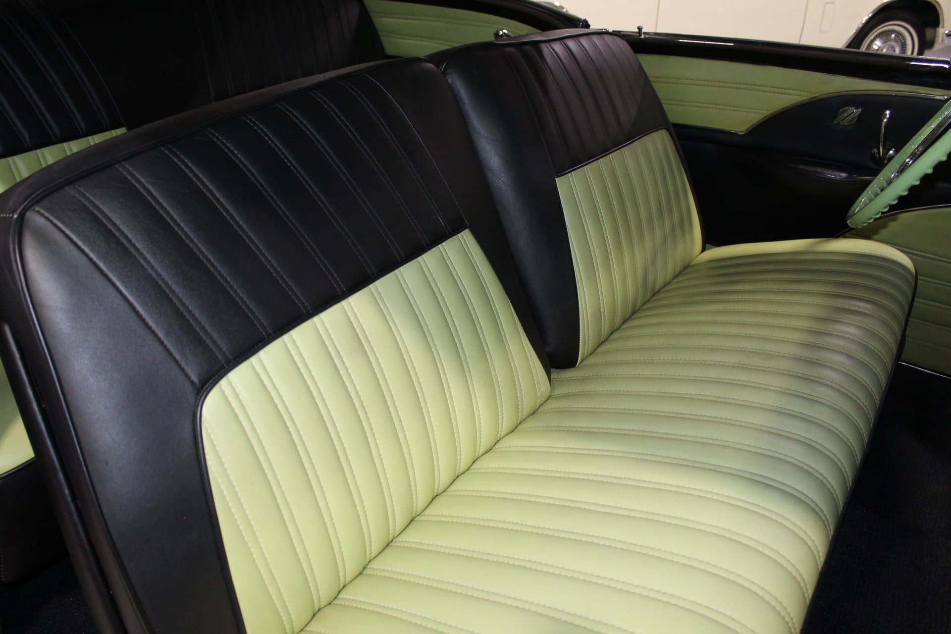 1956 Oldsmobile Super 88 Holiday Hardtop thumbnail 24