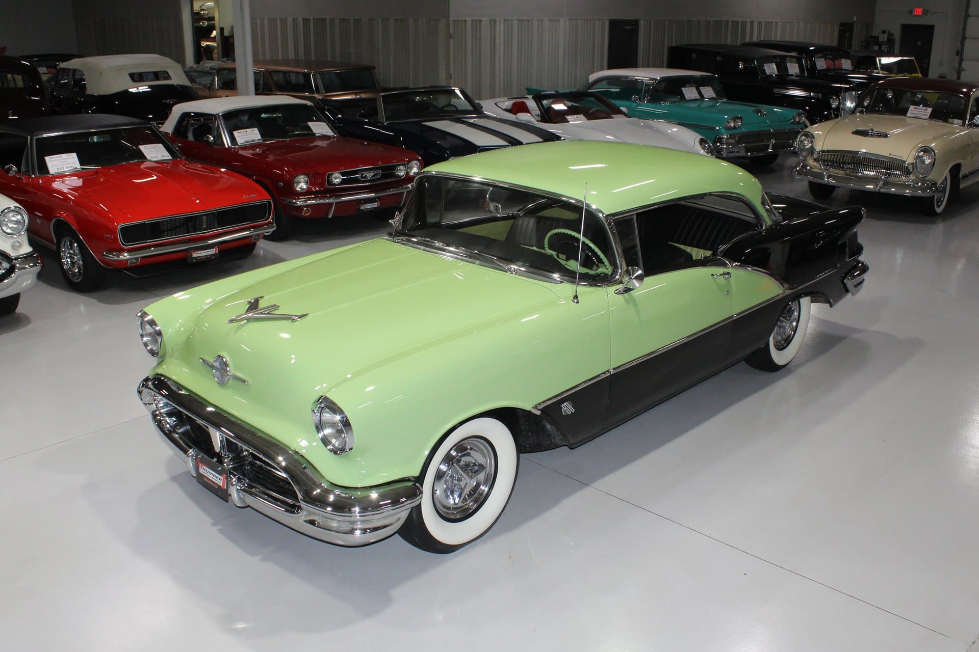 1956 Oldsmobile Super 88 Holiday Hardtop thumbnail 3