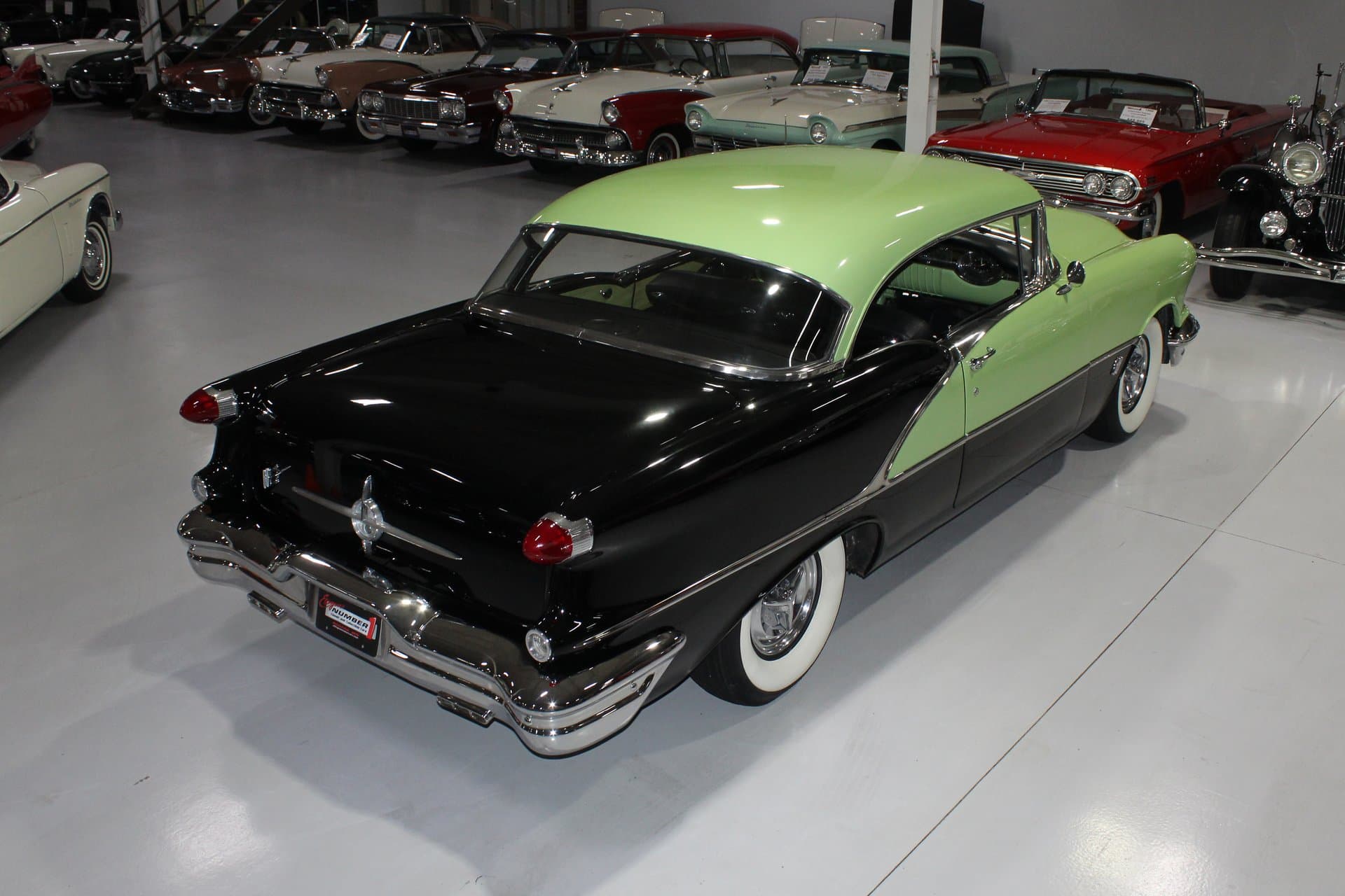 1956 Oldsmobile Super 88 Holiday Hardtop thumbnail 5