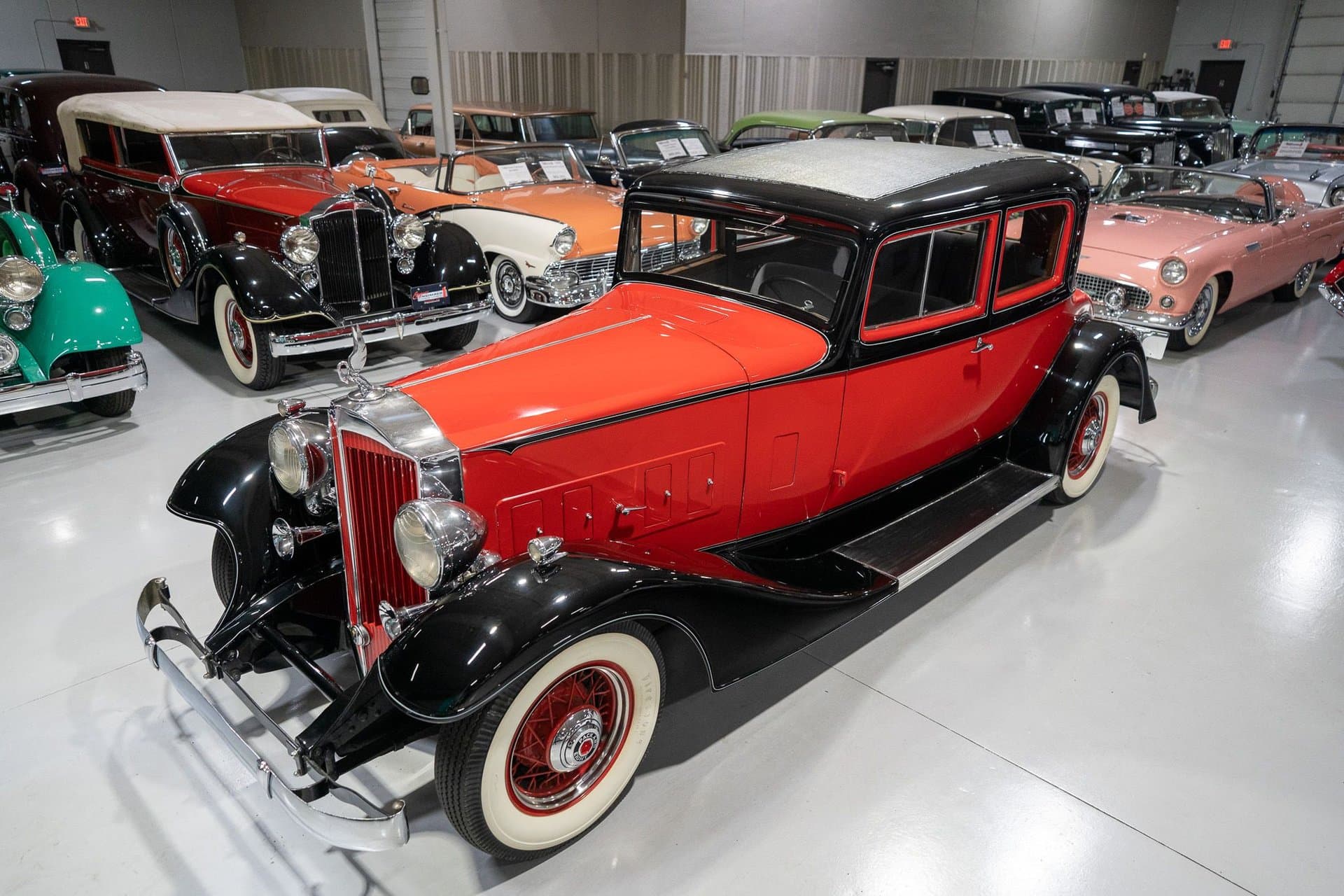 1933 Packard Eight 5-Passenger Coupe thumbnail 3