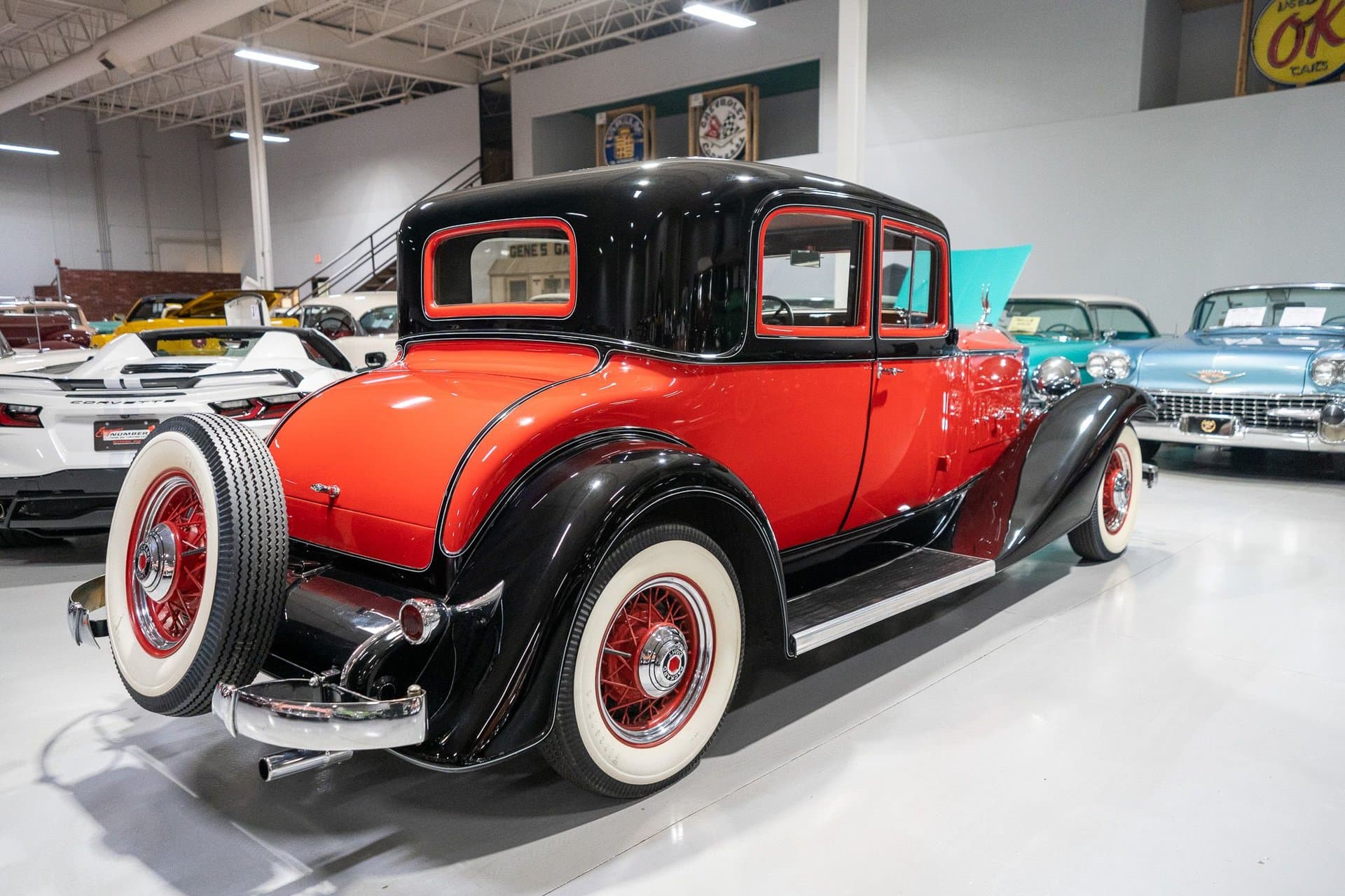 1933 Packard Eight 5-Passenger Coupe thumbnail 9