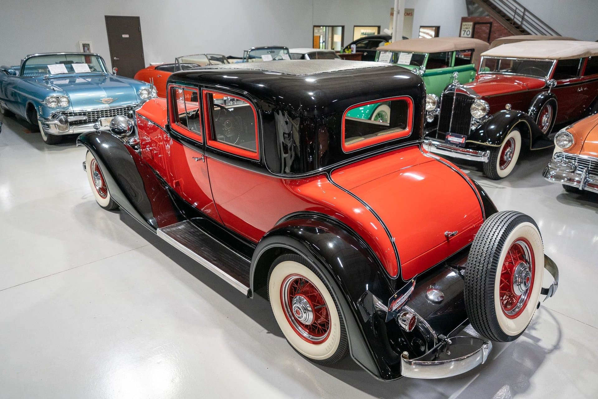 1933 Packard Eight 5-Passenger Coupe thumbnail 6