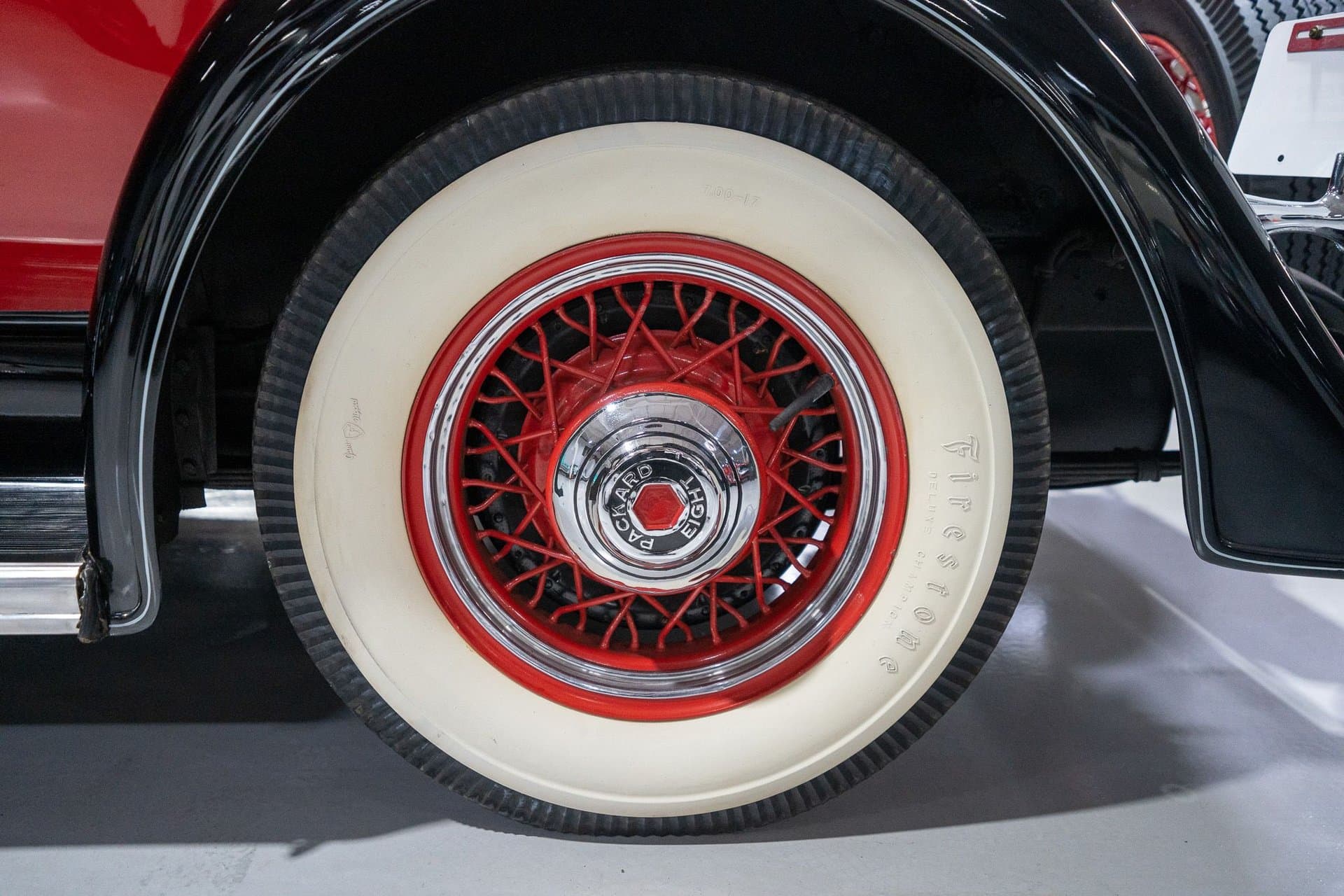1933 Packard Eight 5-Passenger Coupe thumbnail 13