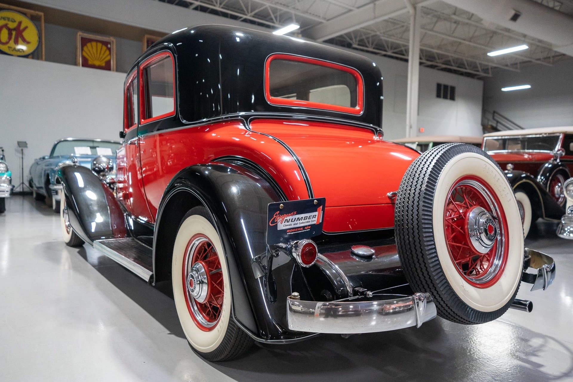 1933 Packard Eight 5-Passenger Coupe thumbnail 18