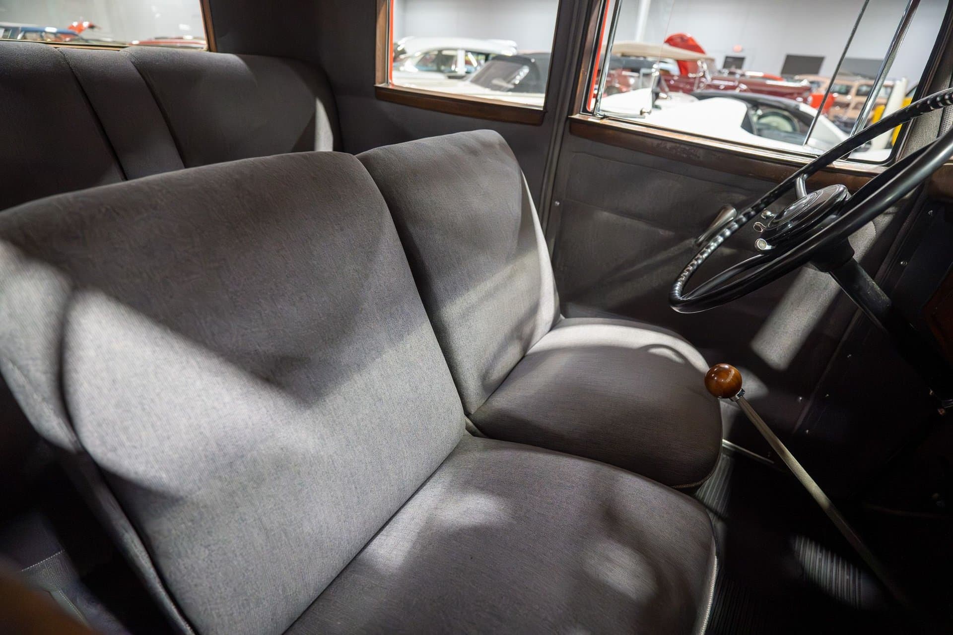 1933 Packard Eight 5-Passenger Coupe thumbnail 23