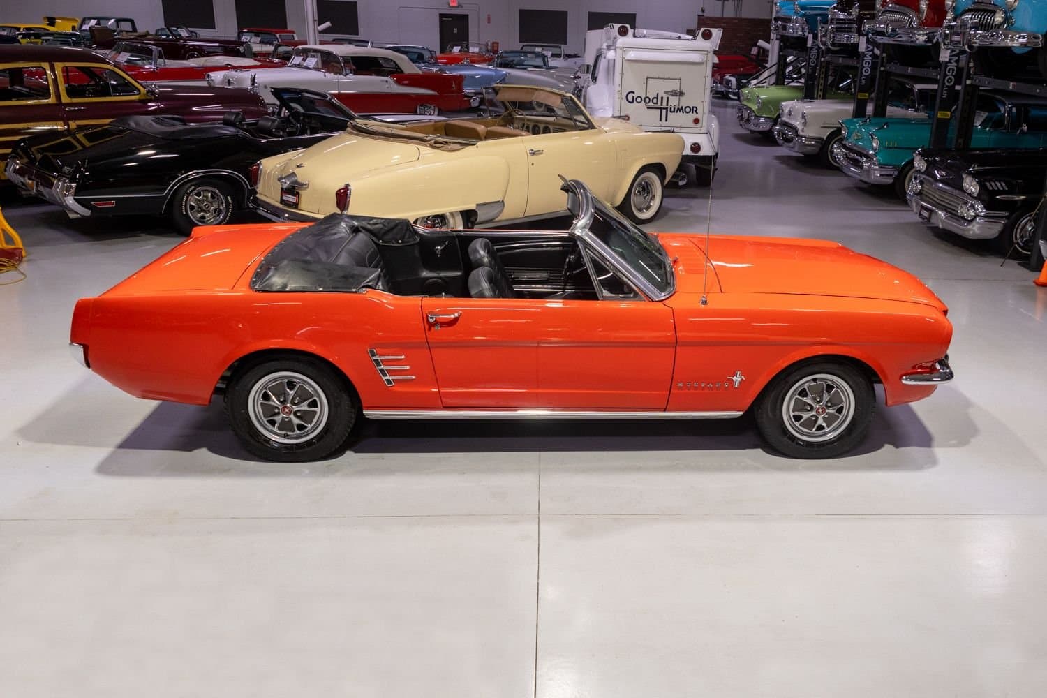 1966 Ford Mustang Convertible thumbnail 4