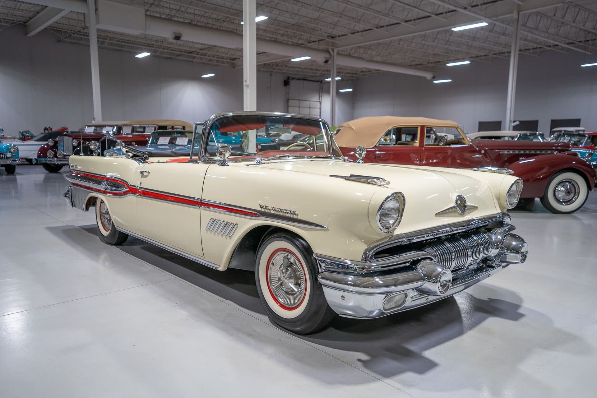 1957 Pontiac Bonneville Convertible thumbnail 9