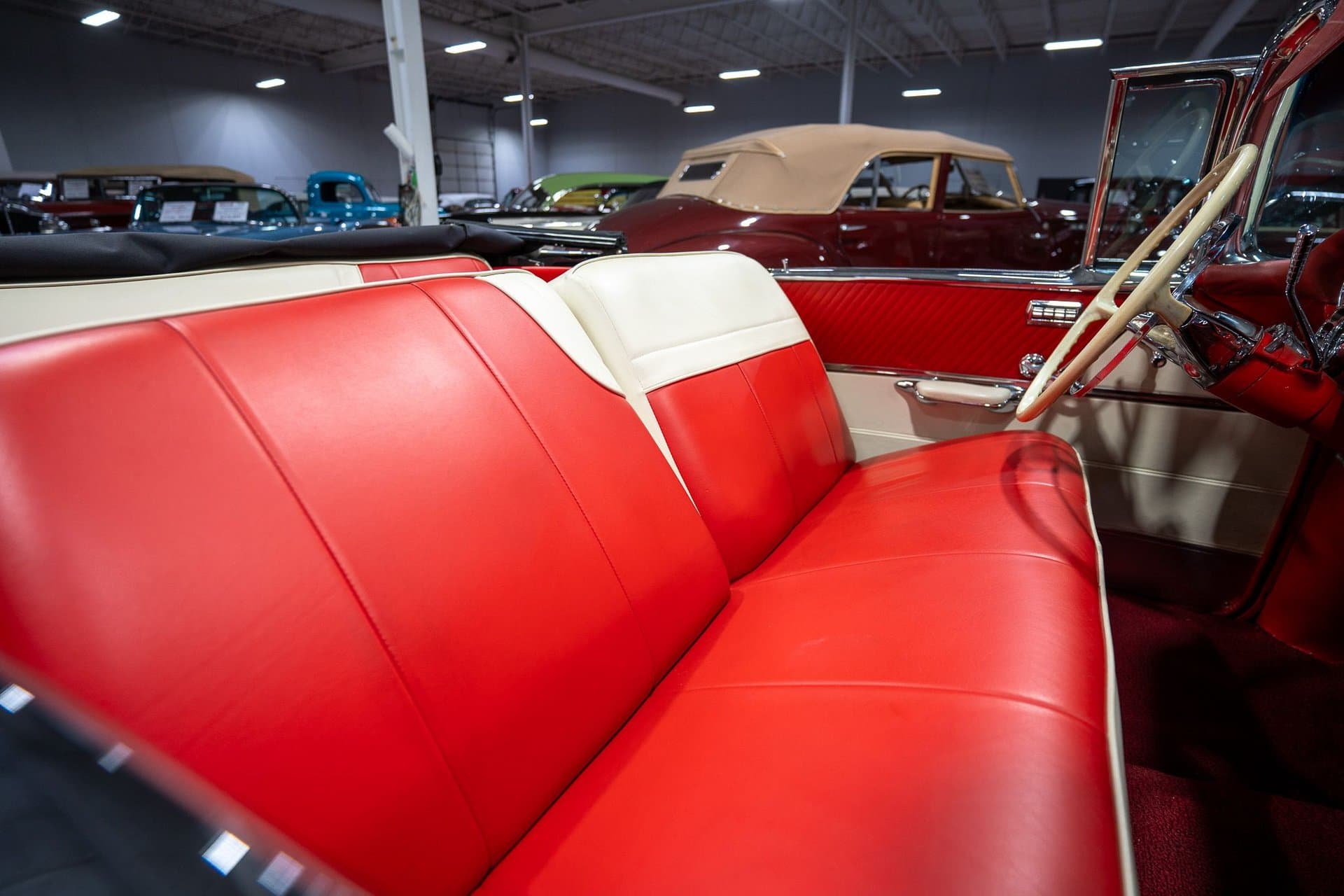 1957 Pontiac Bonneville Convertible thumbnail 23