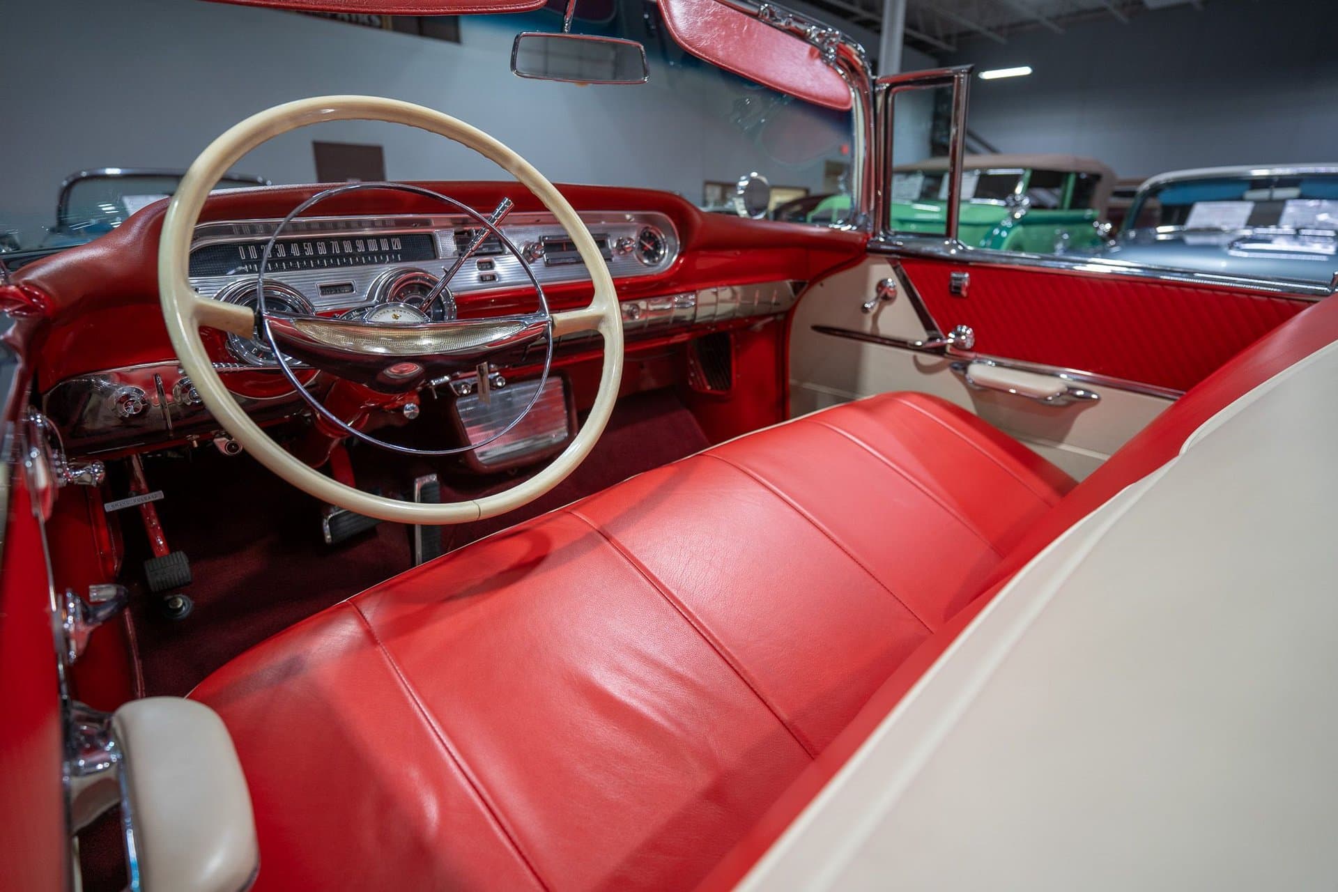 1957 Pontiac Bonneville Convertible thumbnail 21