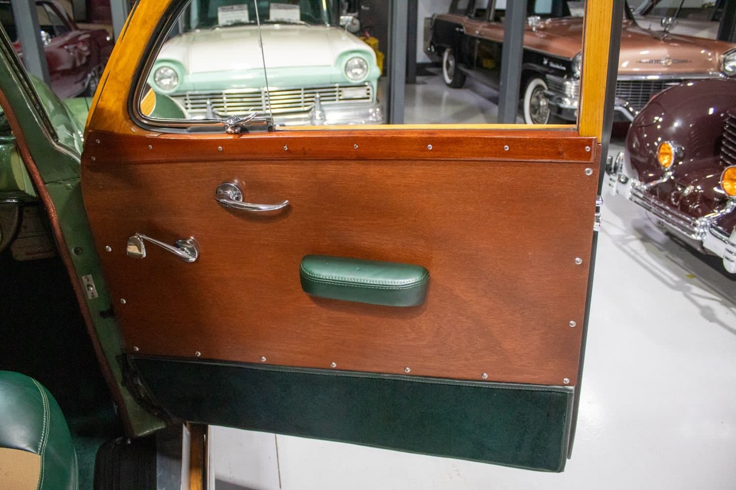 1948 Chrysler Town and Country thumbnail 19