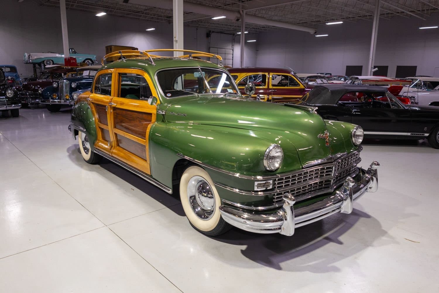 1948 Chrysler Town and Country thumbnail 7