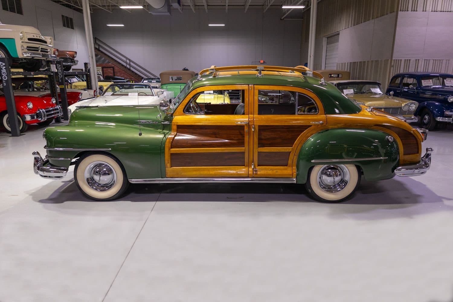 1948 Chrysler Town and Country thumbnail 9