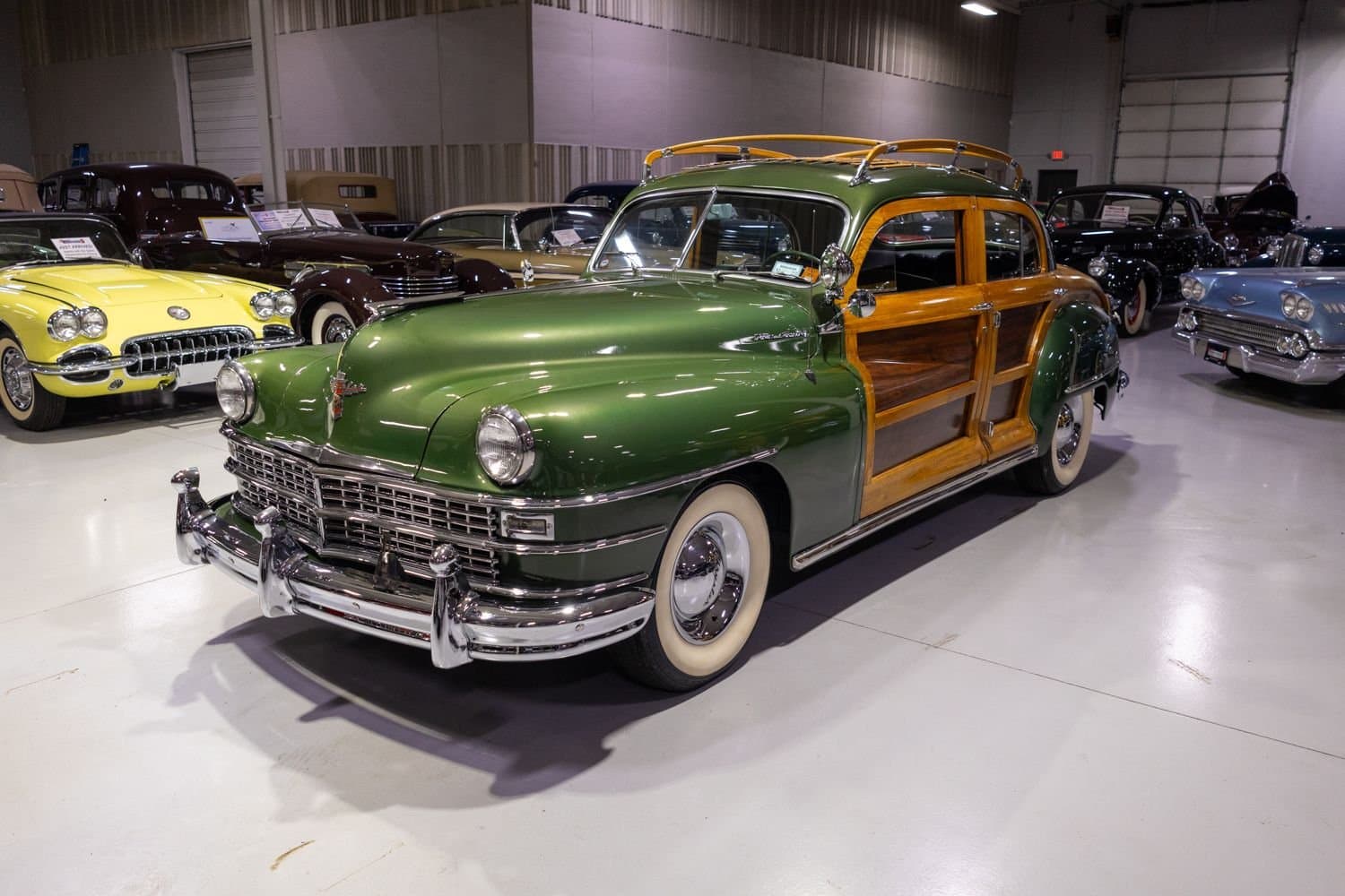 1948 Chrysler Town and Country thumbnail 6