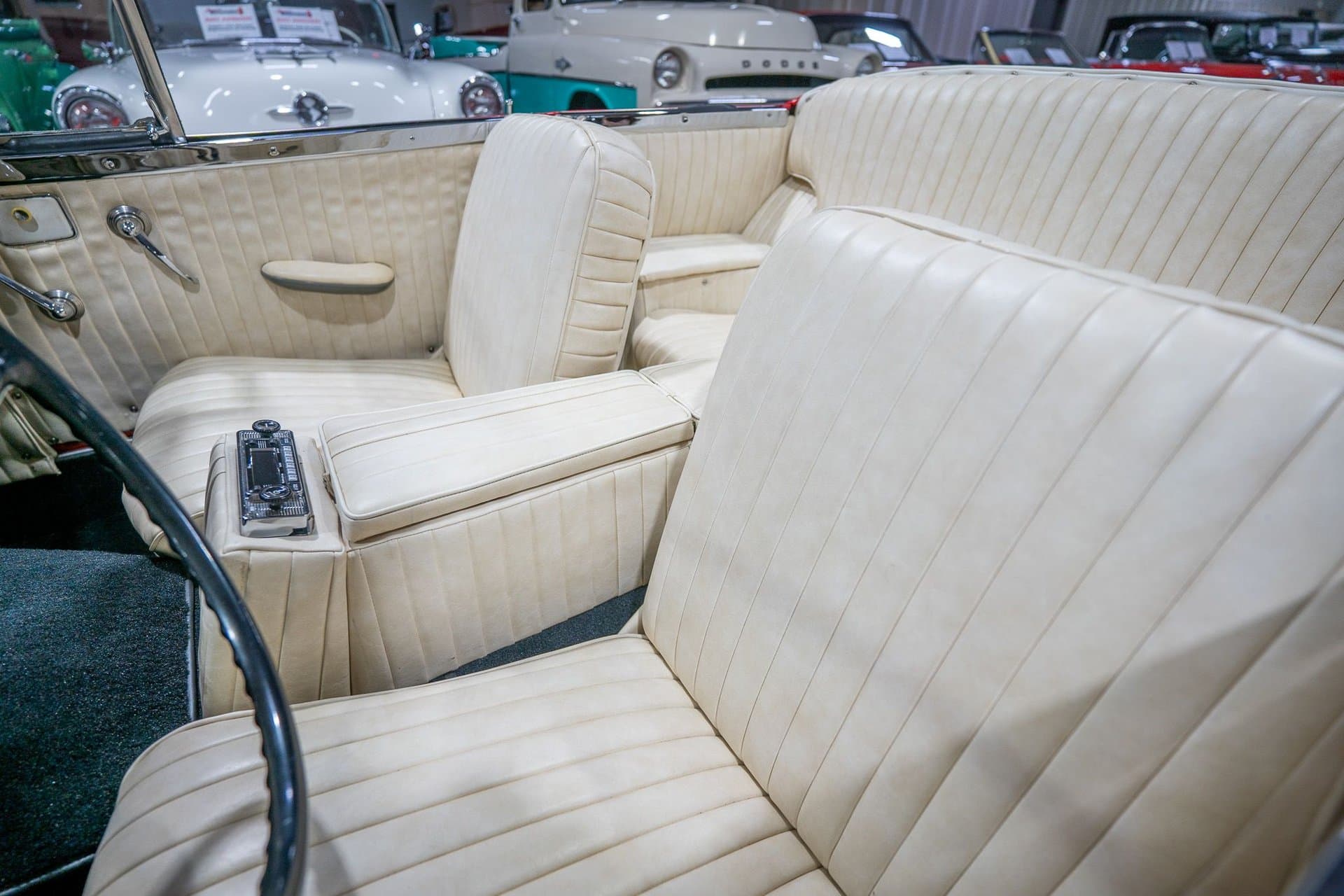 1953 Muntz Jet thumbnail 22