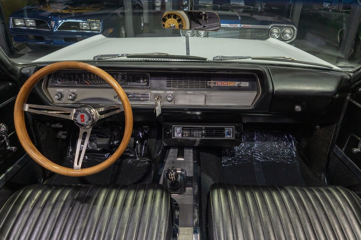 1965 Oldsmobile Cutlass 442 Convertible thumbnail 24