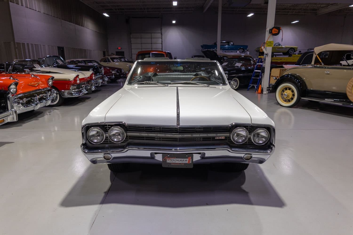 1965 Oldsmobile Cutlass 442 Convertible thumbnail 9
