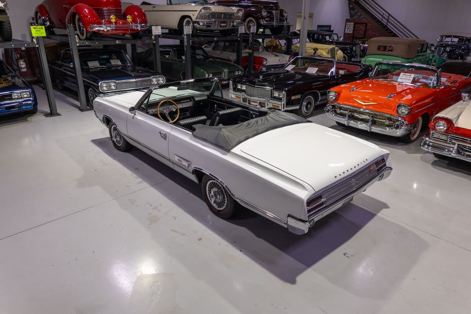 1965 Oldsmobile Cutlass 442 Convertible thumbnail 5
