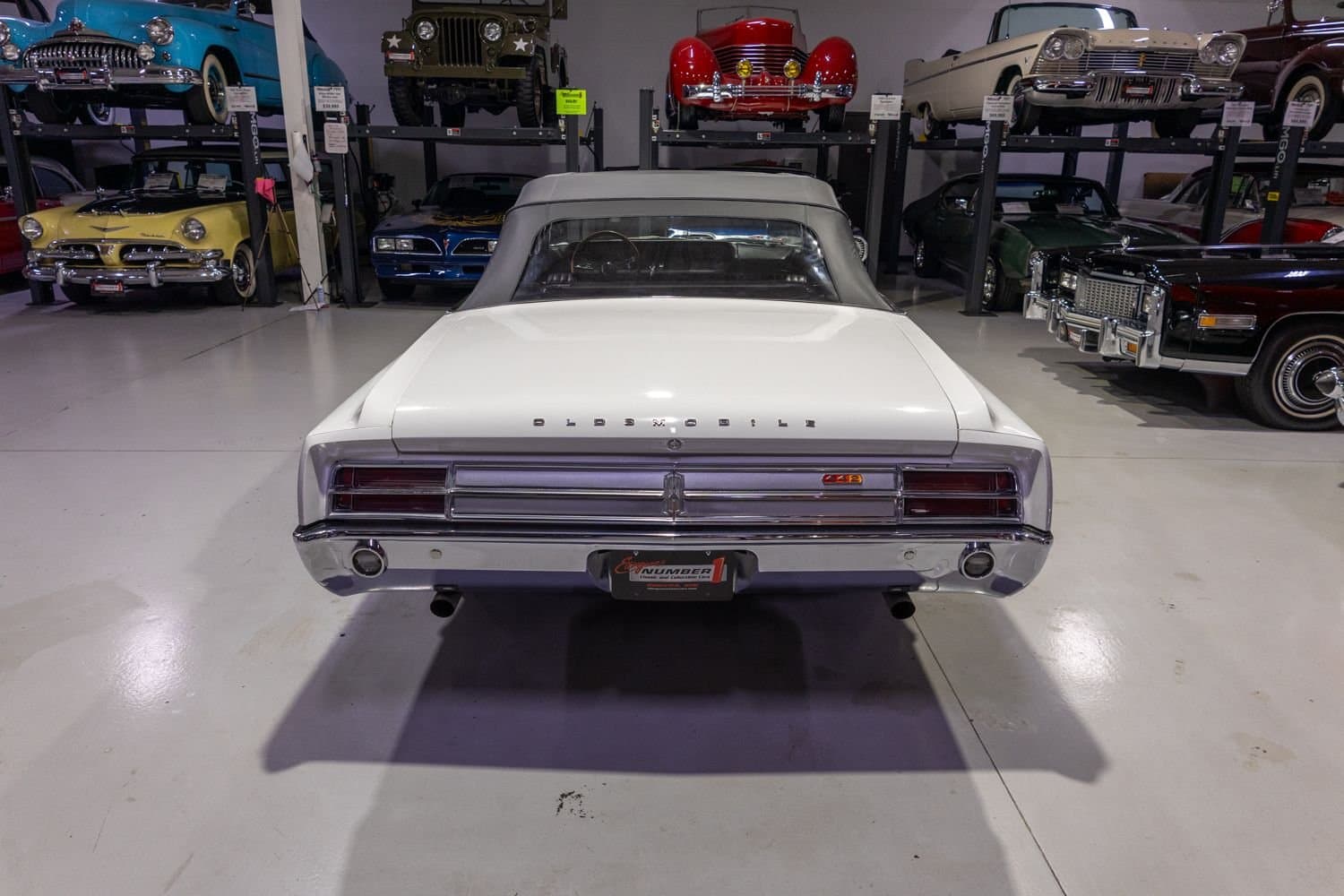 1965 Oldsmobile Cutlass 442 Convertible thumbnail 13