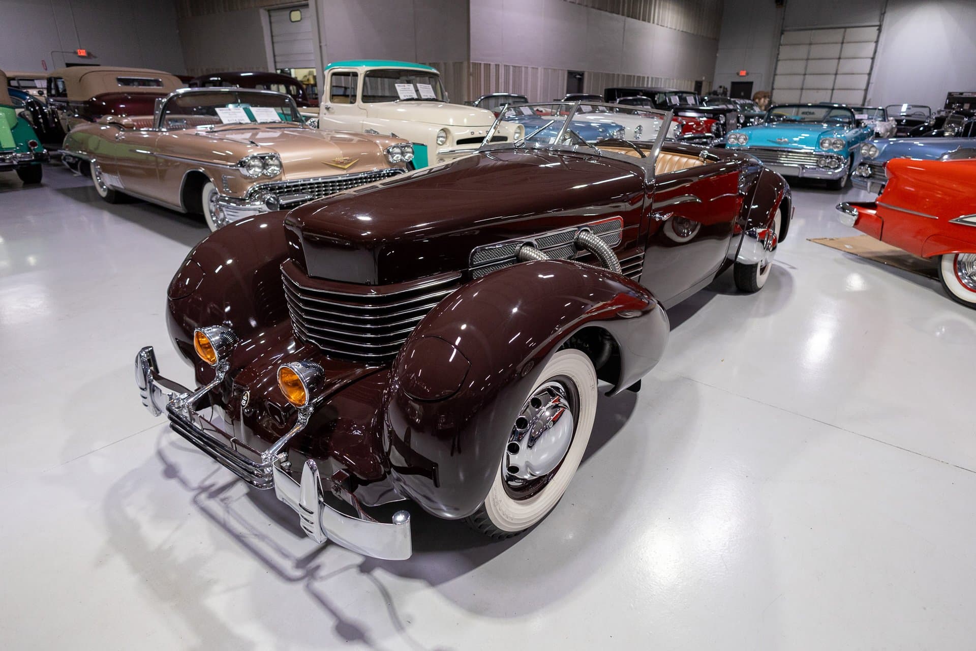 1937 Cord 812 Supercharged "Sportsman" Cabriolet thumbnail 10
