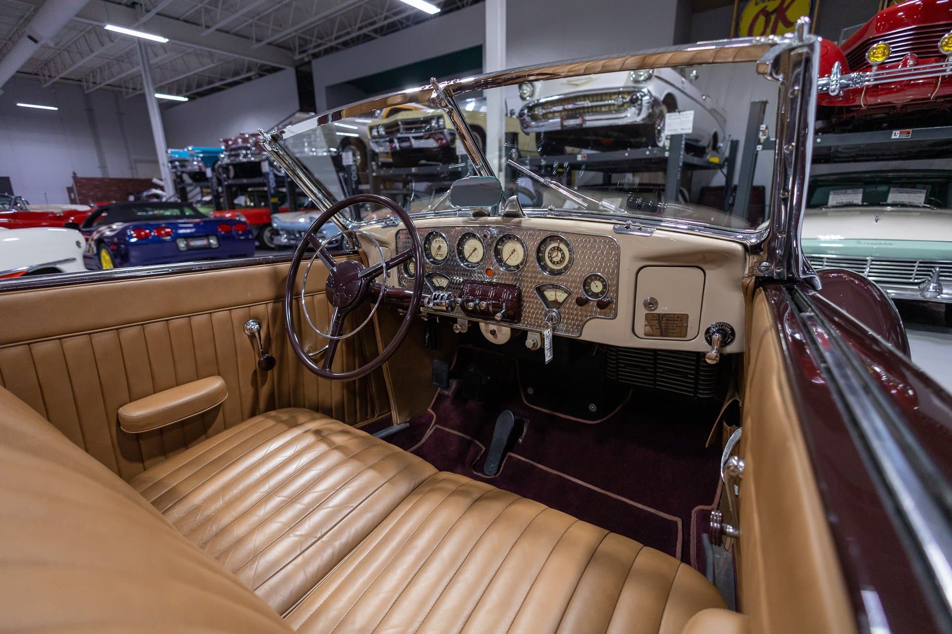 1937 Cord 812 Supercharged "Sportsman" Cabriolet thumbnail 25