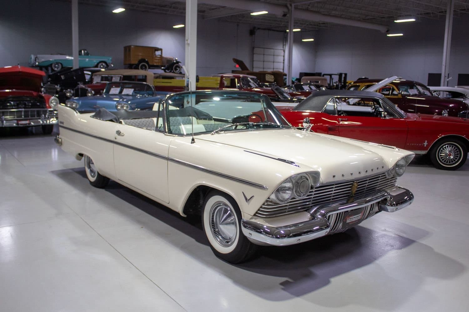 1957 Plymouth Belvedere Convertible thumbnail 9