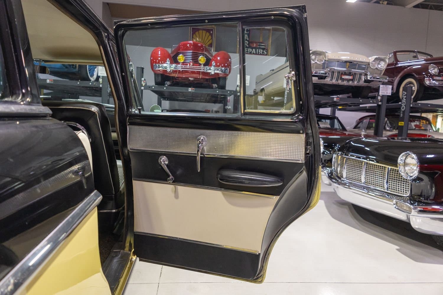 1956 Dodge Coronet Sierra Wagon thumbnail 24