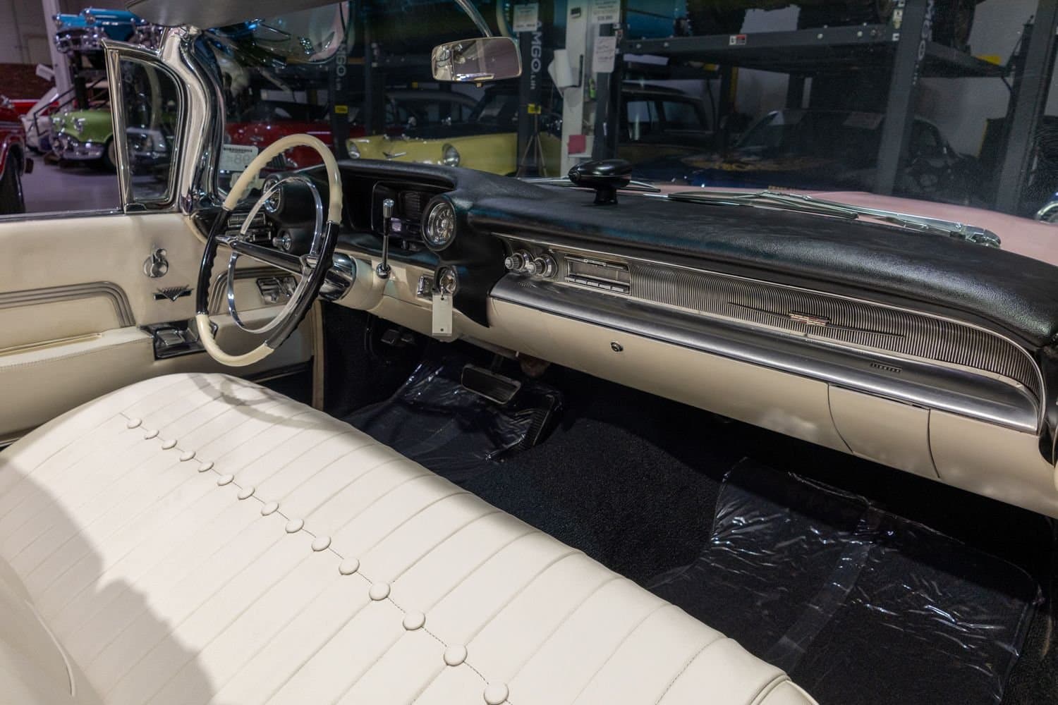 1959 Cadillac Series 62 Convertible thumbnail 23
