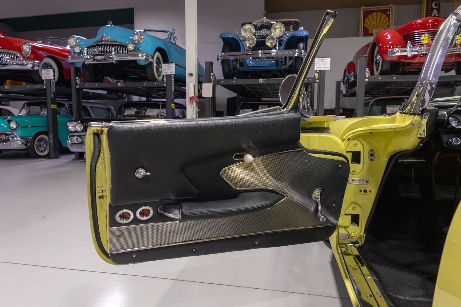 1958 Chevrolet Corvette Convertible thumbnail 21