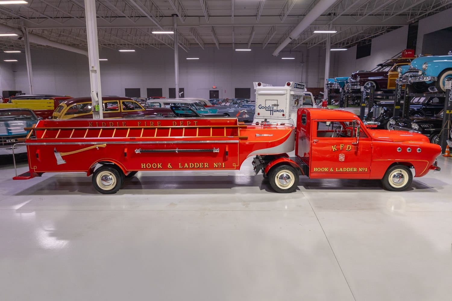 1952 Crosley Hook & Ladder Fire Truck thumbnail 9