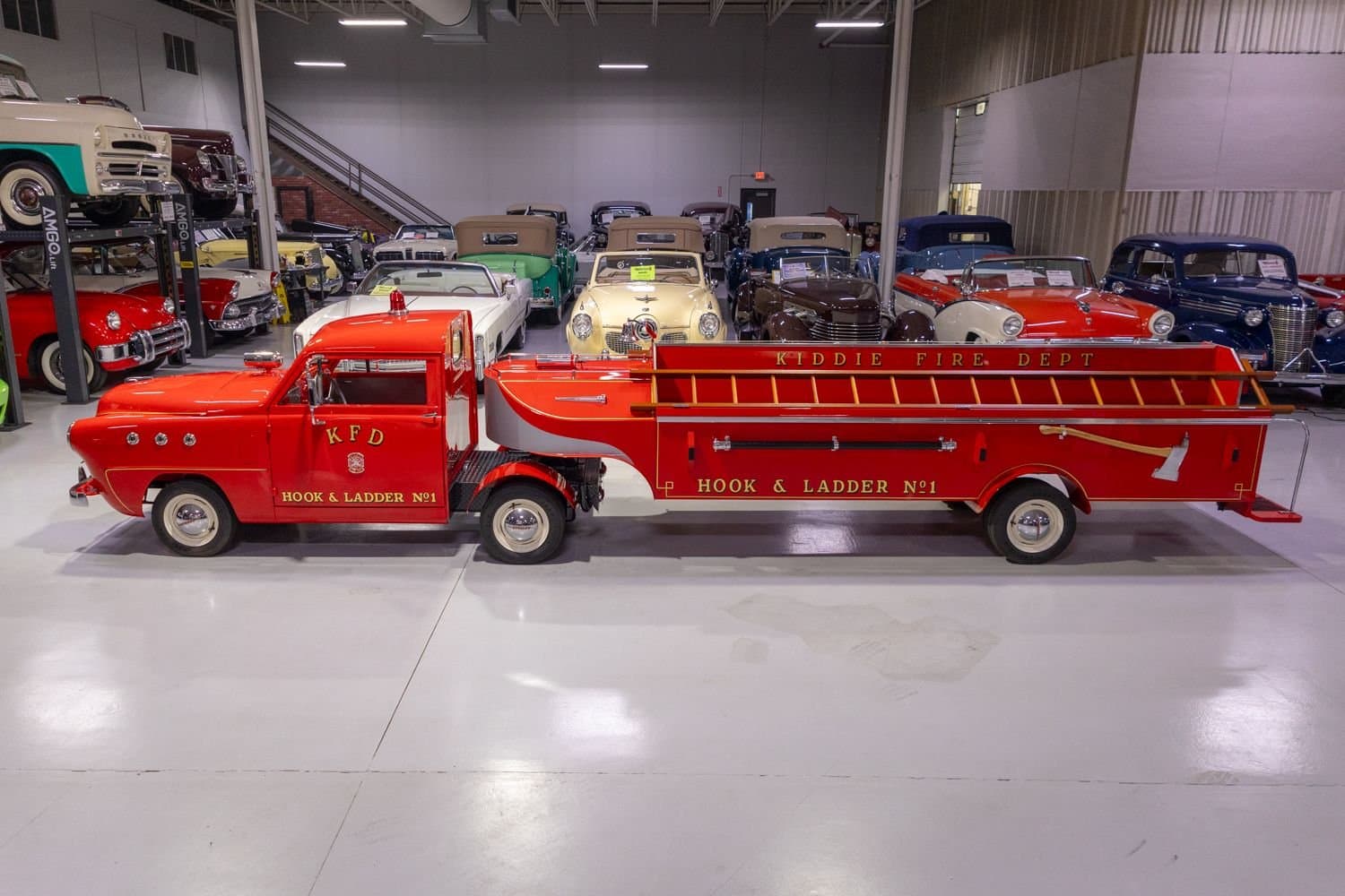1952 Crosley Hook & Ladder Fire Truck thumbnail 7