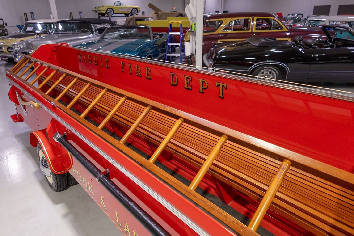 1952 Crosley Hook & Ladder Fire Truck thumbnail 22