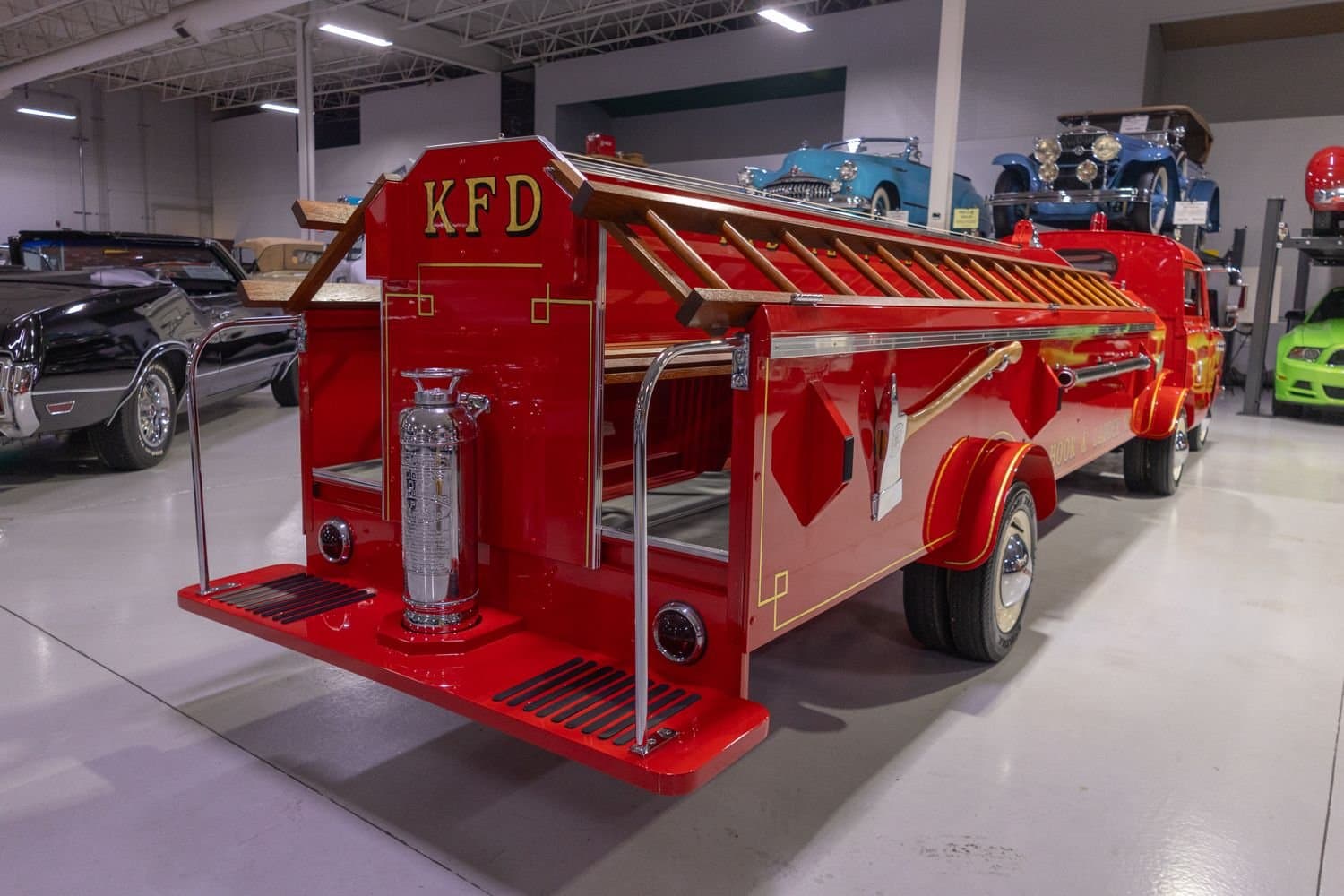 1952 Crosley Hook & Ladder Fire Truck thumbnail 20