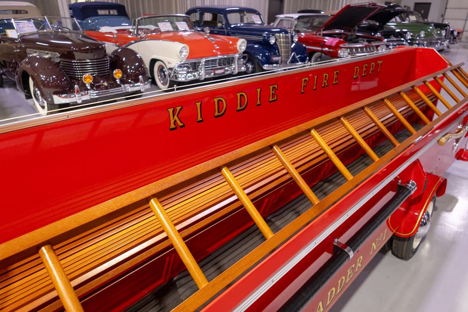 1952 Crosley Hook & Ladder Fire Truck thumbnail 24