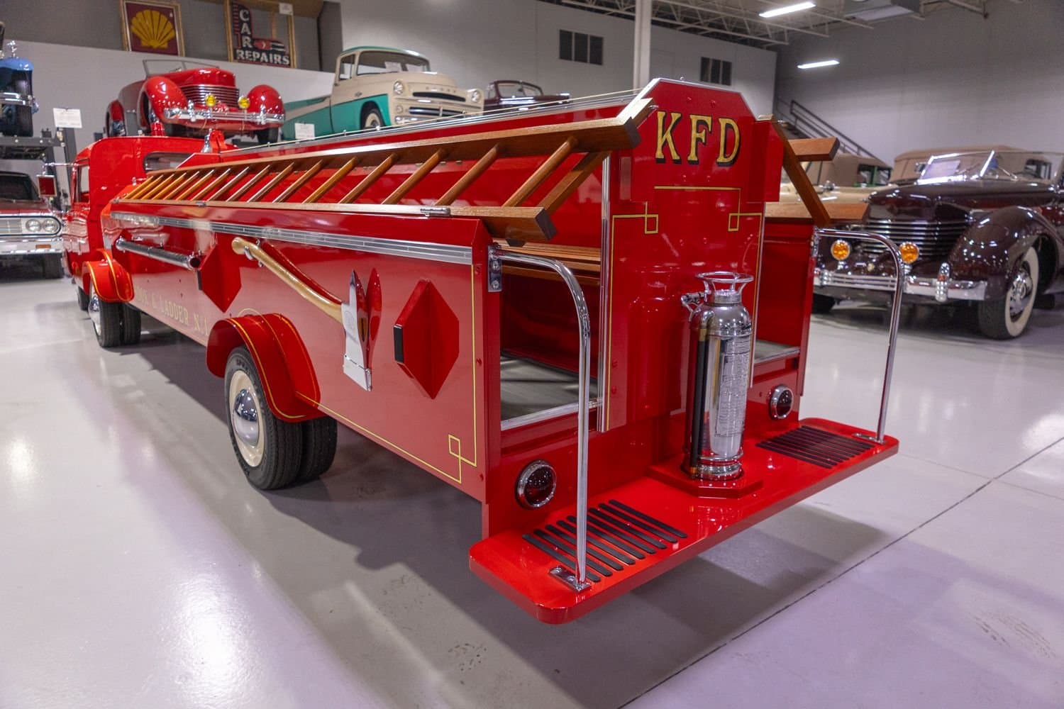 1952 Crosley Hook & Ladder Fire Truck thumbnail 21